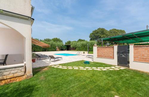 Holiday House Iris with Private Pool - Foto 43