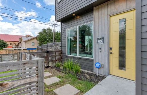 Contemporary Home Centrally Located Near Soco & DT - Foto 62