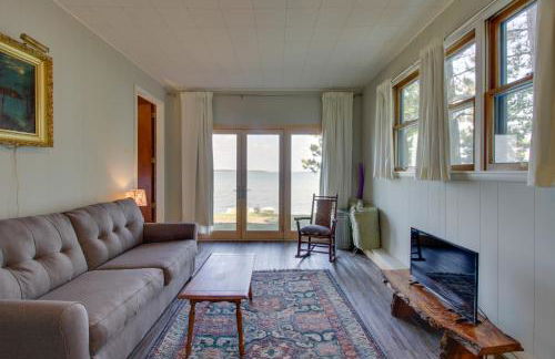 Pelican Lake Cabin Private Beach and Scenic Sunsets - Foto 14