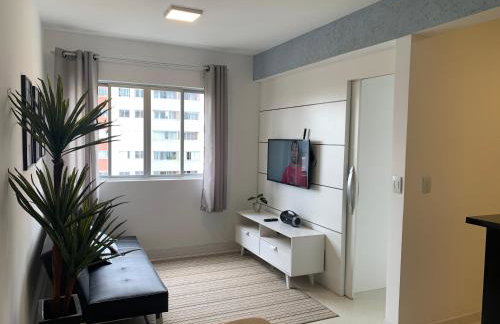 1103- Apartamento Encantador, amplo e decorado, mobiliario moderno, cozinha completa com utensílios , Excelente vista da cidade e localização privelegiada no bairro Bigorrilho - Photo 27