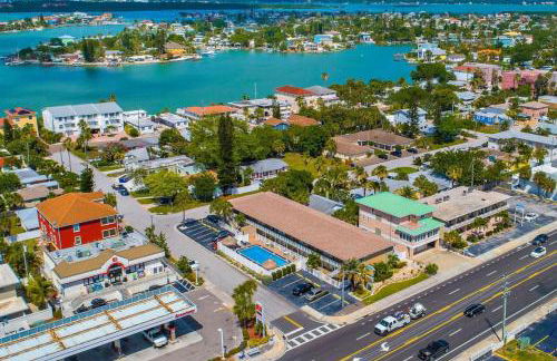 Madeira Beach Tropic Breeze Unit 19 Second Floor - Foto 32