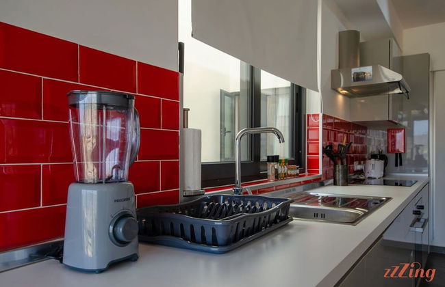 2 Bed Apartment w Distant Sea and Country Views - Foto 4