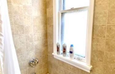 Spacious Historic Apartments In Lakeview Chicago - Walk to Wrigley, Nightlife, Shops, Hospitals - Foto 3