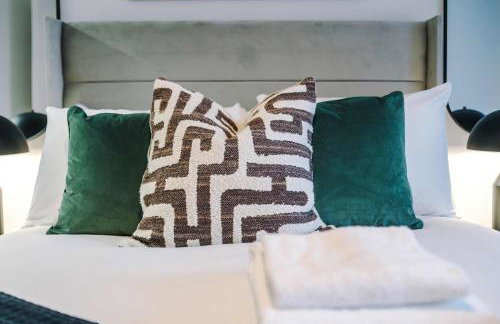 Modern 2BR Apartment w Secure Parking Salford - Foto 17