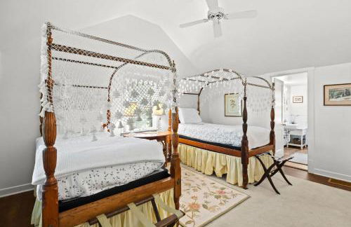 Stunning Cottage in Famous KY Garden -Sleeps 2 - Foto 23