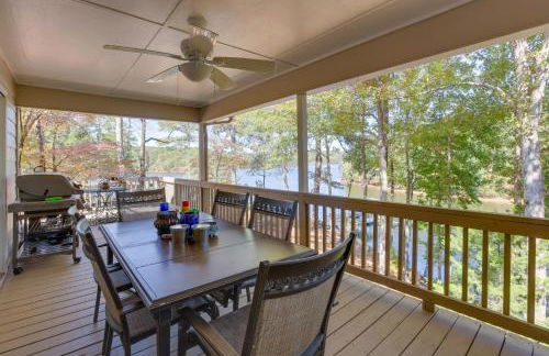 Lakefront Lineville Retreat with Private Dock! - Foto 2