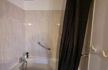 PUY SAINT VINCENT APPARTEMENT T2 BALCON SUPER PANORAMA AVEC PARKING PRIVE COUVERT et PISCINE L'ETE - Foto 34