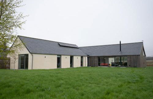 A Stunning State Of The Art Eco Home - Games Room - Foto 75