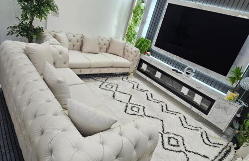 SLUXE Properties 4mins to Etihad Stadium and Coop live - Foto 6