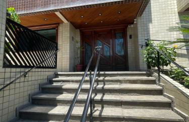 APÊ VISTA MAR, 20mts DA PRAIA, ESPAÇOSO E ACONCHEGANTE-56m2- WIFI- 1 DORM-ELEVADOR- 6 PESSOAS - Foto 2