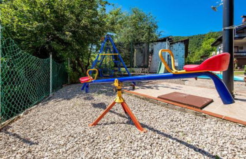 4 Bedroom Stunning Home In Plaski - Foto 50