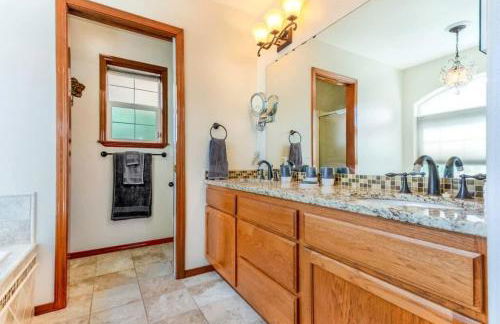 Family Home With Pool Table - Fall Weekly Savings - Foto 7