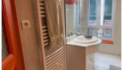 Appartement porte du cantal - Photo 2