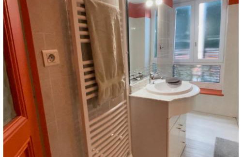 Appartement porte du cantal - Photo 2