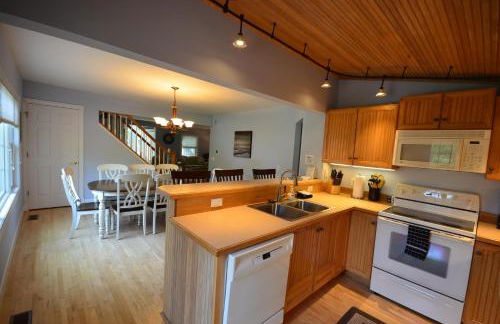 Northport Retreat - Foto 16