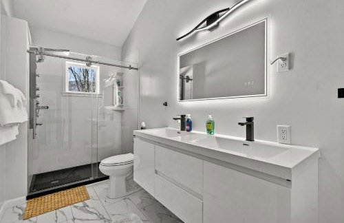 Modern Mountain Cabin with Hot Tub and Game Room Near Moorefield, West Virginia - Foto 52