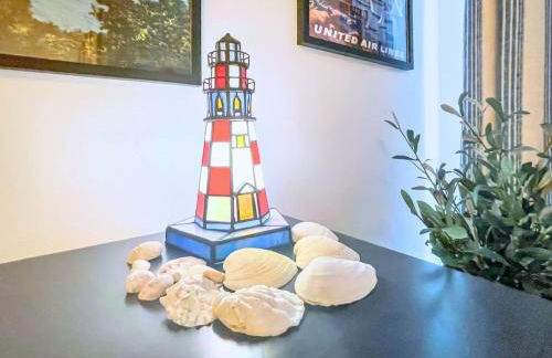 The Jewel of The Cove - Historic Coastal Retreat - Foto 41