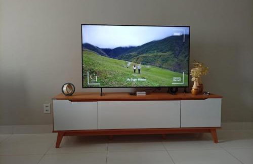 Apartamento espaçoso com 3 quartos para até 6 pessoas, Garagem coberta dentro do condomínio e Check-in Automático via Fechadura com senha - Foto 35