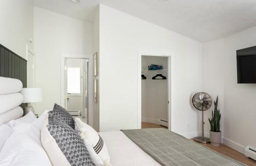 New Beautifully Updated Home with Gameroom! - Foto 47