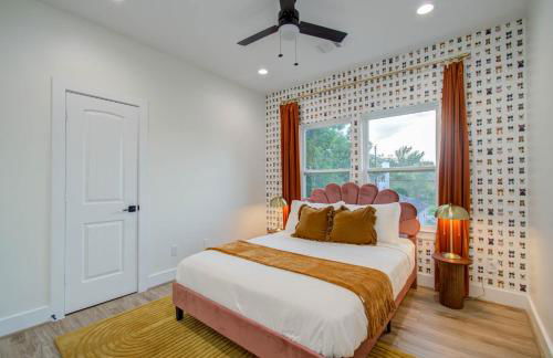 Houston Entertainment Haven - Photo 31