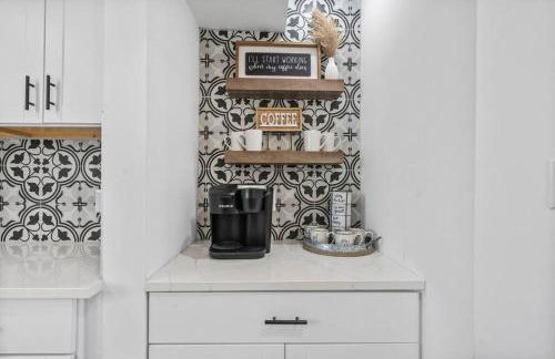 Newly Renovated Modern Farmhouse - Foto 11