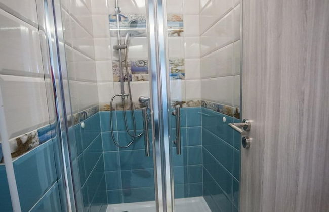 Mar - With View - A1-blue - Foto 12