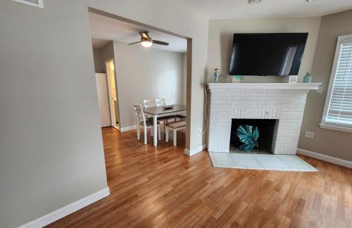 Salt Life Retreat Unit A-2BR/2BA, Heart of Margate - Foto 39