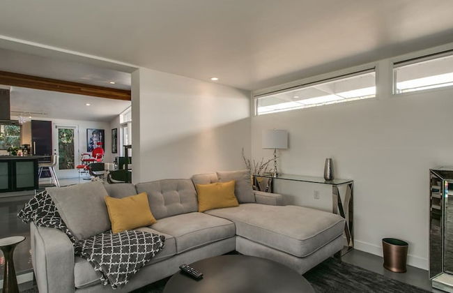 Mid-century Modern W/backyard Oasis, Putting Green - Foto 22