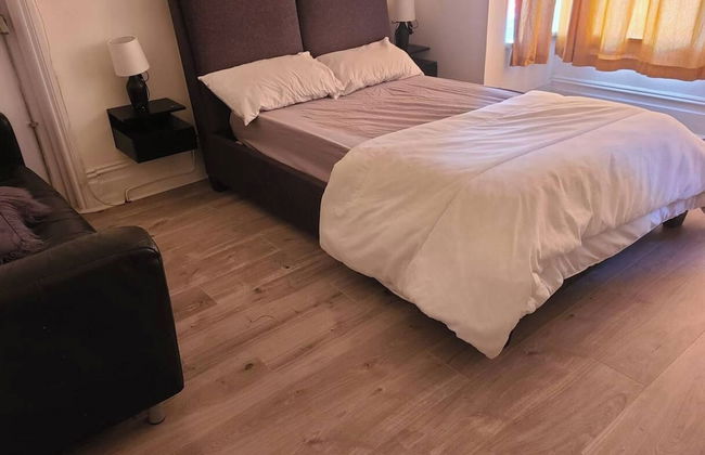 Captivating 2-bed Apartment in Newport - Foto 8