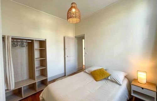 4 Ch - 10 pers - Grande Maison - Parking - Jardin - BBQ - Foto 29