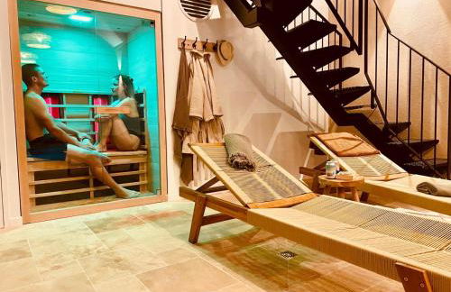 LE DOMAINE DE SOANI - Piscine intérieure, Jacuzzis & Sauna - ADULT ONLY - Foto 8