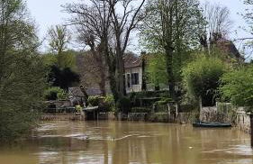 Romantic Room - Studio Jardin - Proche Disneyland Paris - Foto 29
