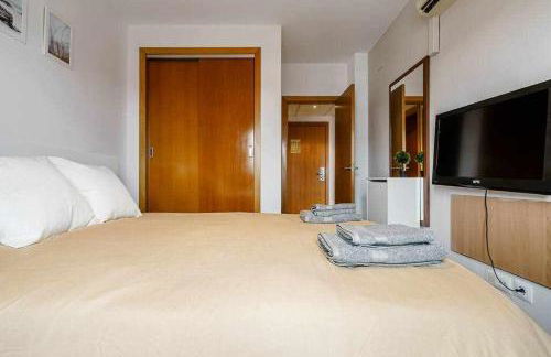Apartamento junto a la playa 4p piscina y parking - Foto 9