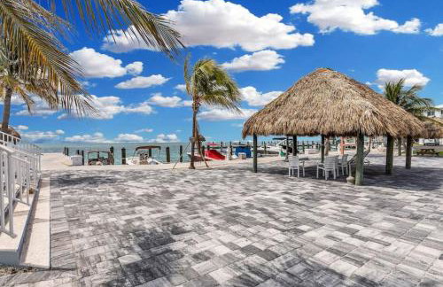 Ocean Front Breeze in Paradise - Foto 25