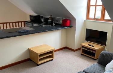 The Loft at Duffryn Mawr Self Catering Cottages - Photo 32
