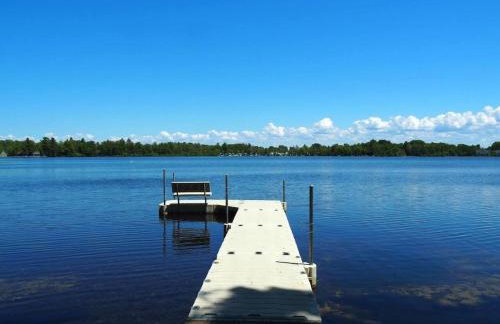 Bass Bay Getaway | Lakefront Family Cottage - Foto 60