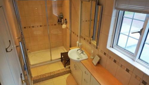 Holiday Let or B&B in Child Okeford, United Kingdom - Foto 4