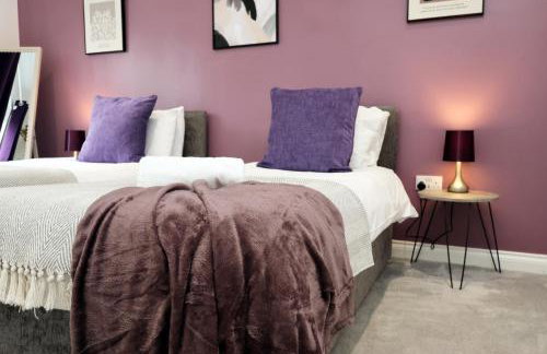 large 2 bed central apartment with balcony and private parking - Foto 41