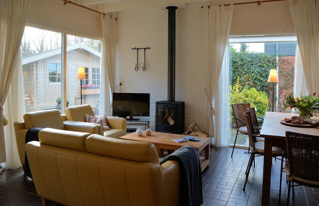 Lovely Family House on Edge of Park near Lake & Sea - Foto 10