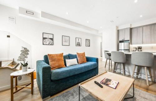 Sleeps 12 Downtown Entire home with rooftop - Foto 66