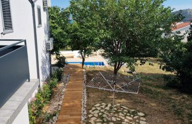 ARYVE® Boutique-Ferienvilla mit Meerblick, Pool und Design-Interieur in Bribir - Foto 62