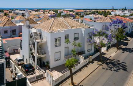 Luminous 3BDR Apartment W/Balcony by LovelyStay - Foto 18