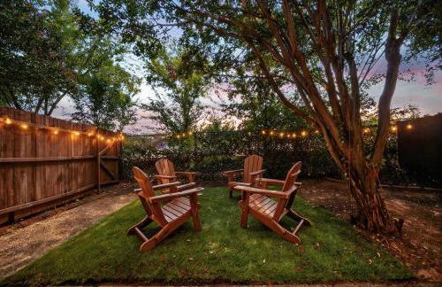 Walk to AT&T Stadium - Modern 2BR With Backyard - Foto 4