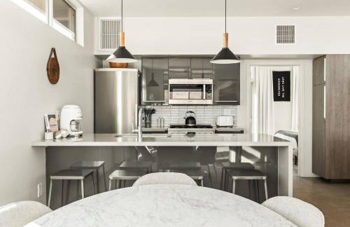 Steel & Solace By The Cohost Company - Foto 80