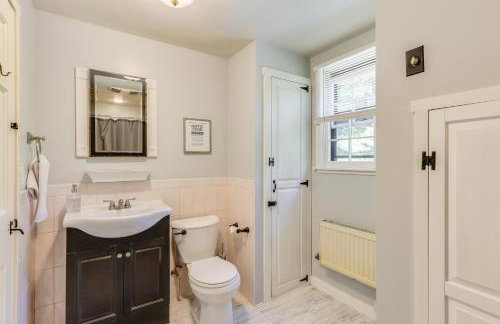 Spacious East Haddam Retreat with Private Pool! - Foto 19