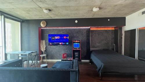 A Town Skyline - Foto 2