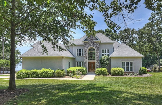 Bright Water Cove Priv Dock+boat Ramp, Waterfront Saltwater Pool Avantstay - Foto 47