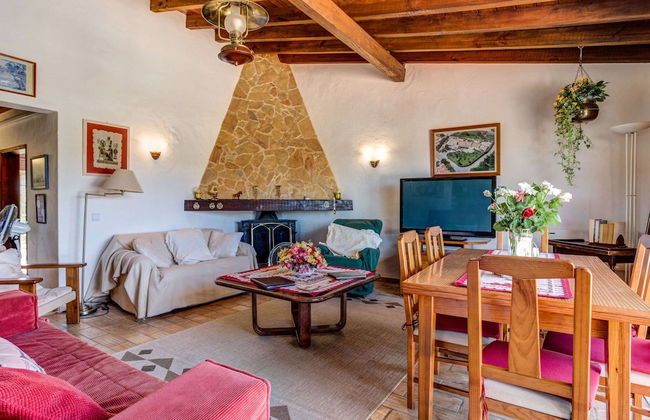 Holiday Home at Portimao With Fenced Garden - Photo 6