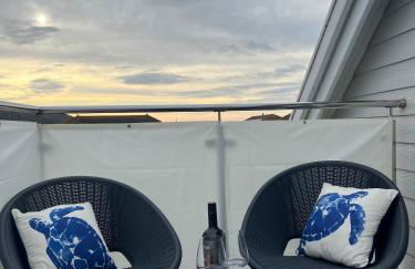 Sea views and stunning sunsets! Fantastic location - Foto 6