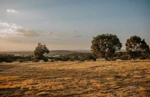 The Roost Farmhaus on 20 acres, hill country view, firepit, swimming hole - Photo 12